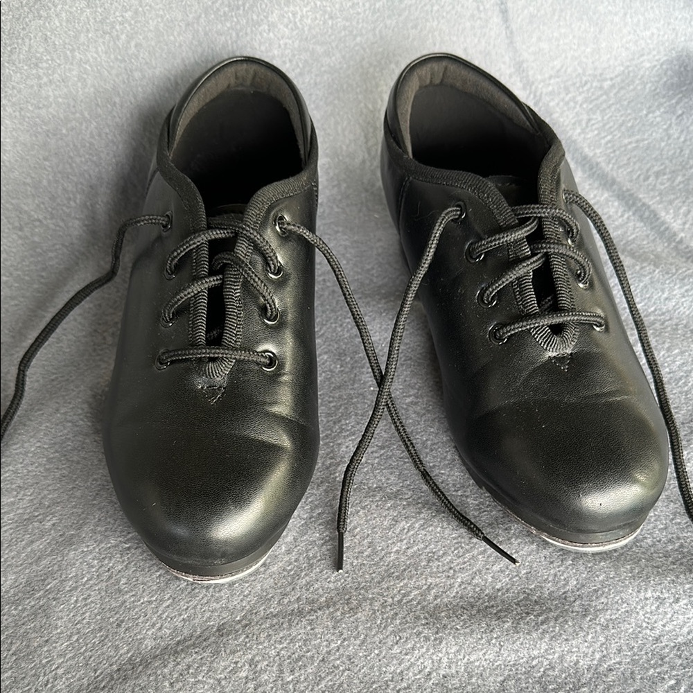 Child’s Tap Shoes size 3.5